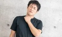 9 Makanan dan Minuman yang Baik Dikonsumsi Saat Sakit Tenggorokan