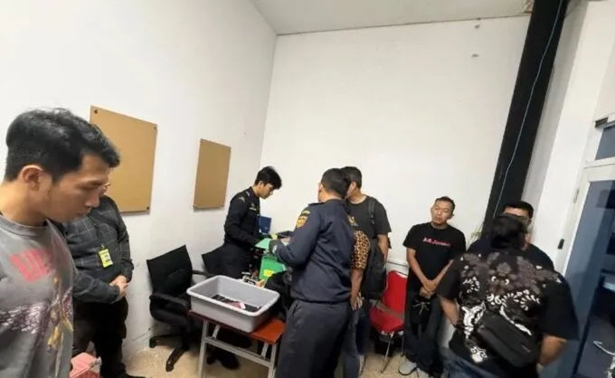 Polisi Bongkar Laboratorium Rahasia Etomidate di Jakarta Utara