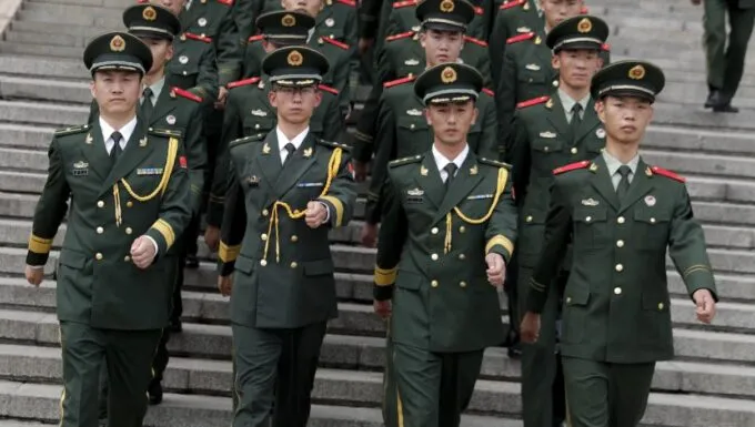 China Bentuk Sekolah Militer Baru, Fokus AI hingga Drone